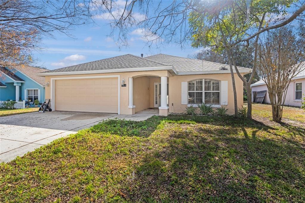 Patrick Dr, Leesburg, FL 34788