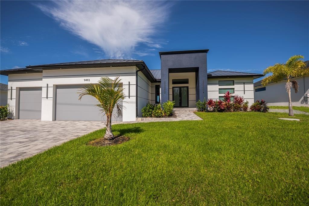 St Paul Dr, Port Charlotte, FL 33981
