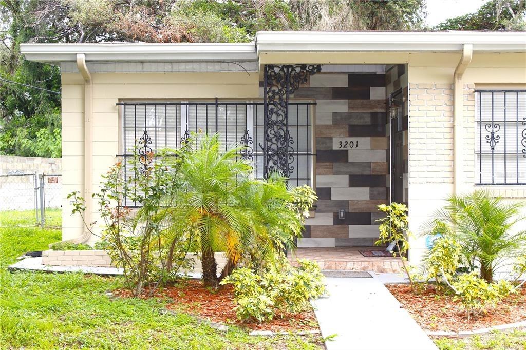 River Grove Dr, Tampa, FL 33610