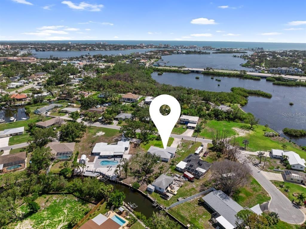 Dona Dr, Nokomis, FL 34275