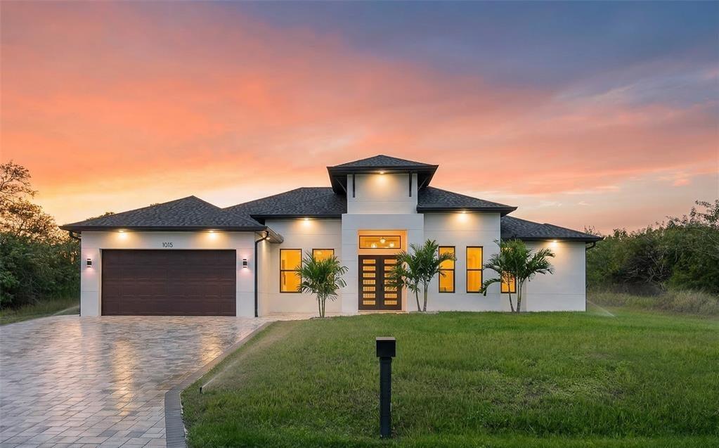 Hoffer St, Port Charlotte, FL 33953