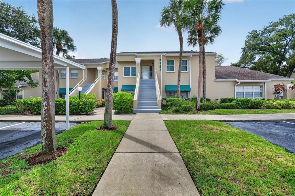 Meadowbrook Dr, Seminole, FL 33777