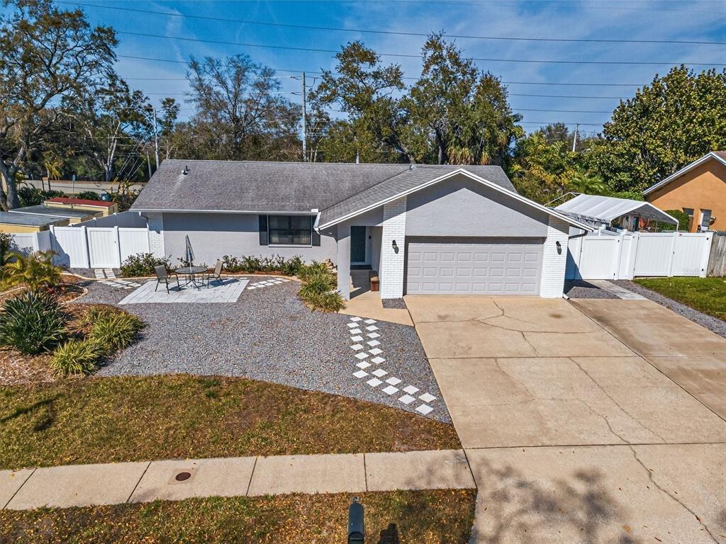 Foxcroft Dr W, Palm Harbor, FL 34683