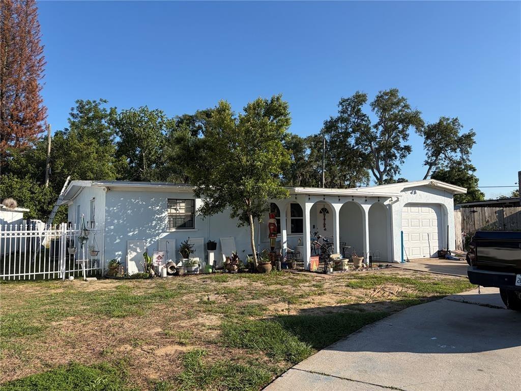 Jackson Ave, Daytona Beach, FL 32117