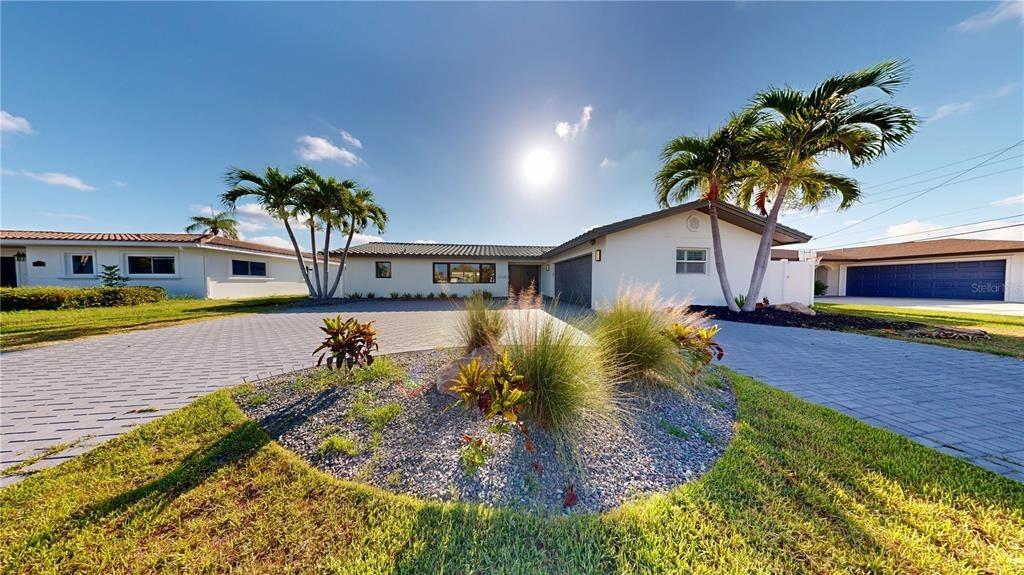 5th St E, Treasure Island, FL 33706