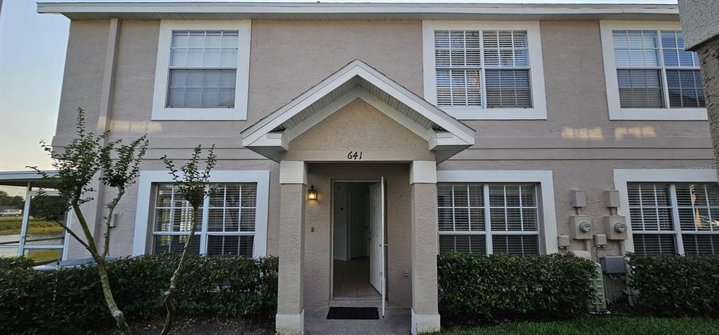 Kensington Lake Cir, Brandon, FL 33511