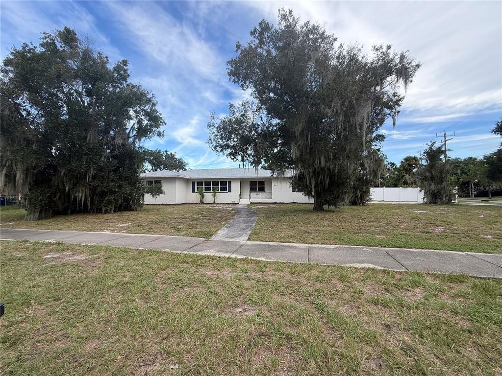 Myrtle Way S, Saint Petersburg, FL 33705
