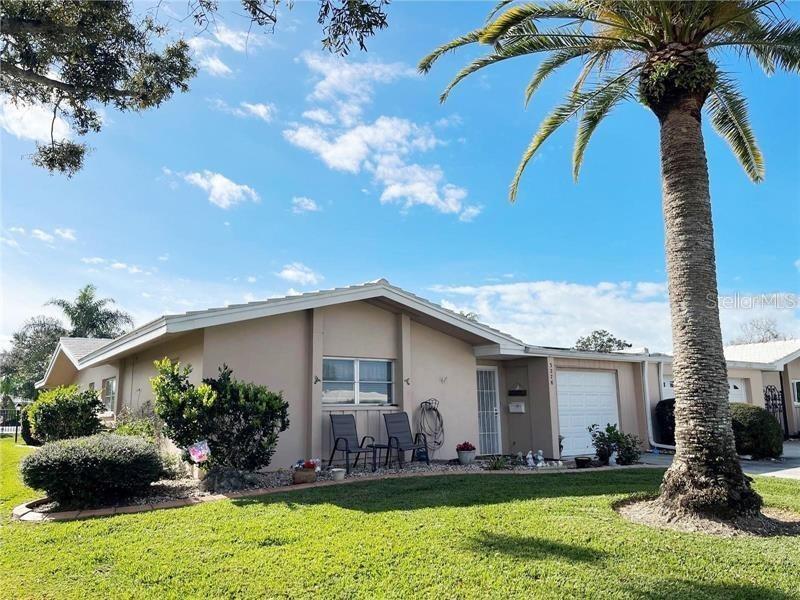 Brunswick Ln, Sarasota, FL 34239