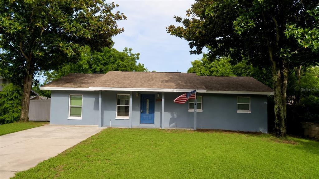 Blossom Ln, Leesburg, FL 34788