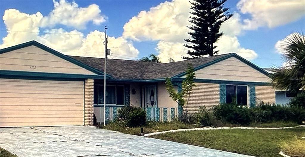 Desert Hills Dr, Sun City Center, FL 33573