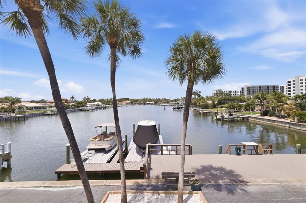 46th Ave S, Saint Petersburg, FL 33711