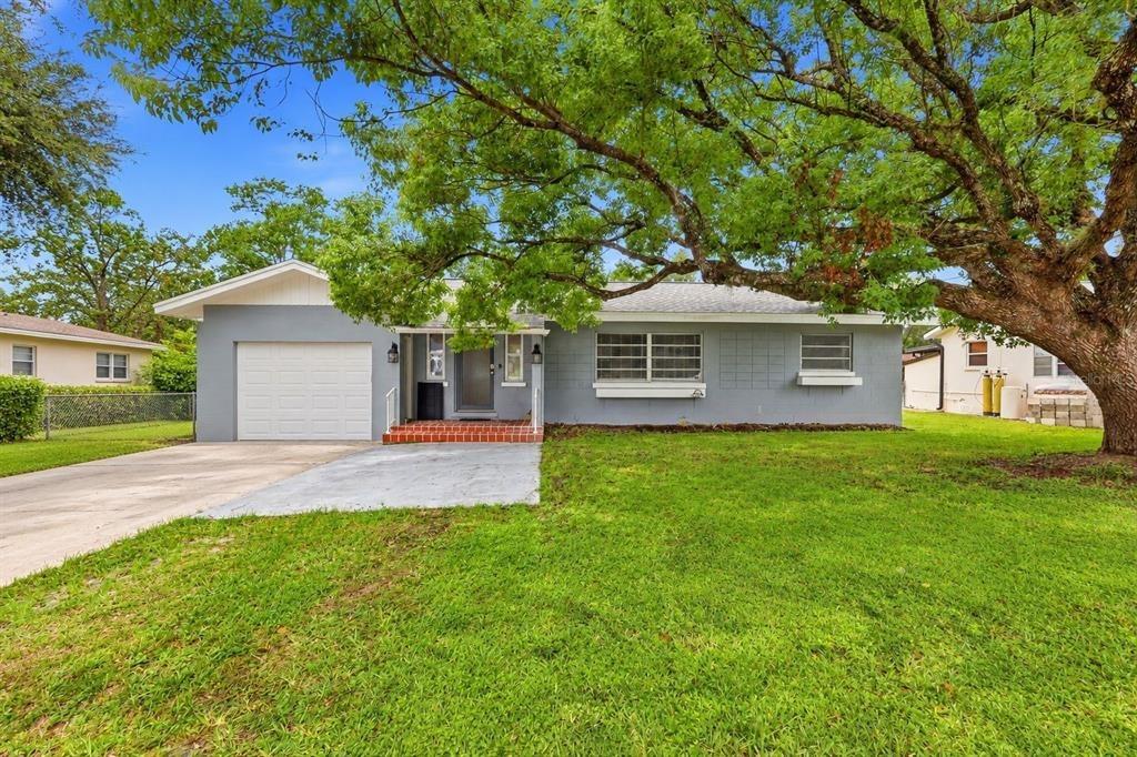 Community Dr, Debary, FL 32713