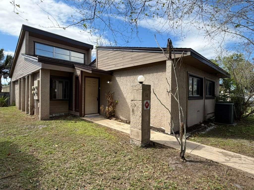 Dahlia Village Cir, Orlando, FL 32807