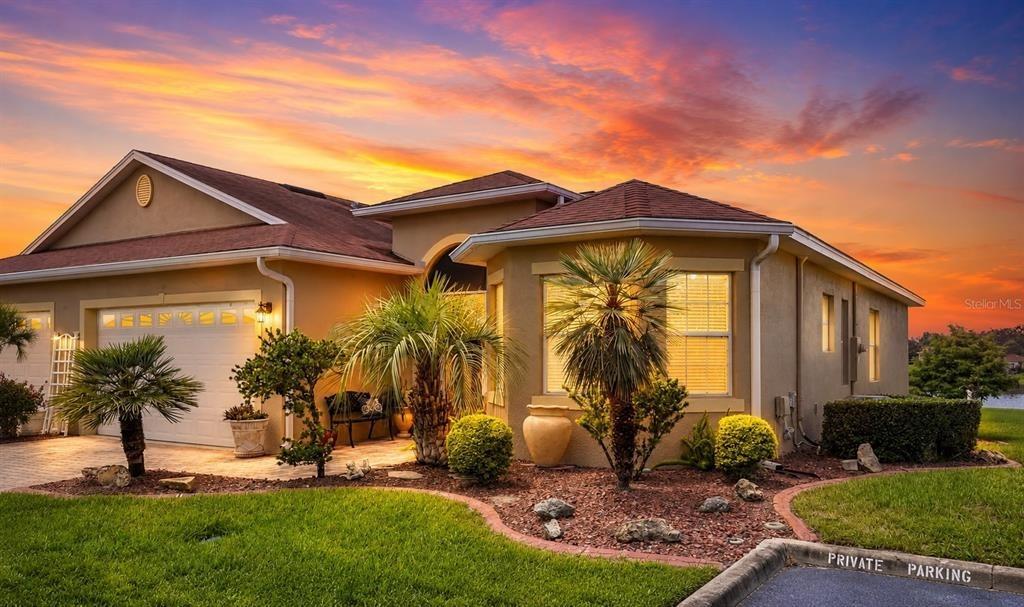 Ketch Kay Ln, Oxford, FL 34484