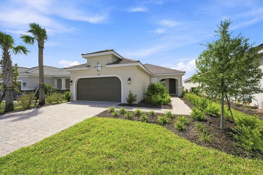 Caspian St, Palmetto, FL 34221