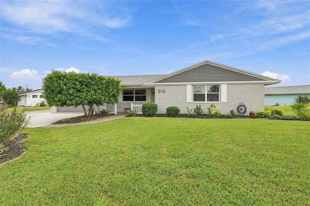 Milford Cir, Sun City Center, FL 33573