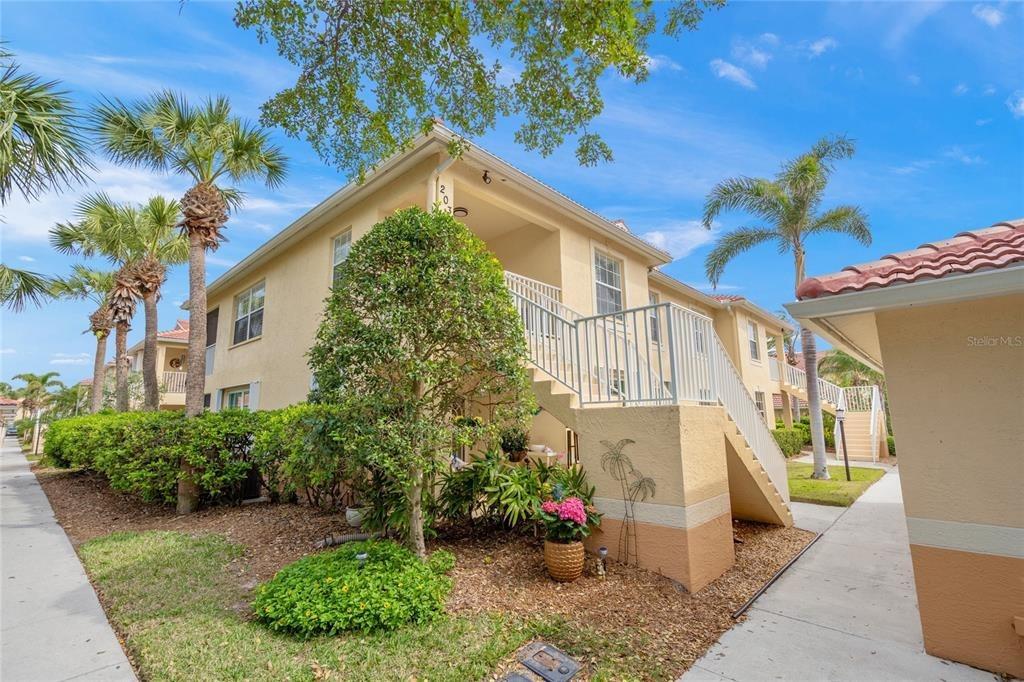Casa Del Lago Way, Venice, FL 34292