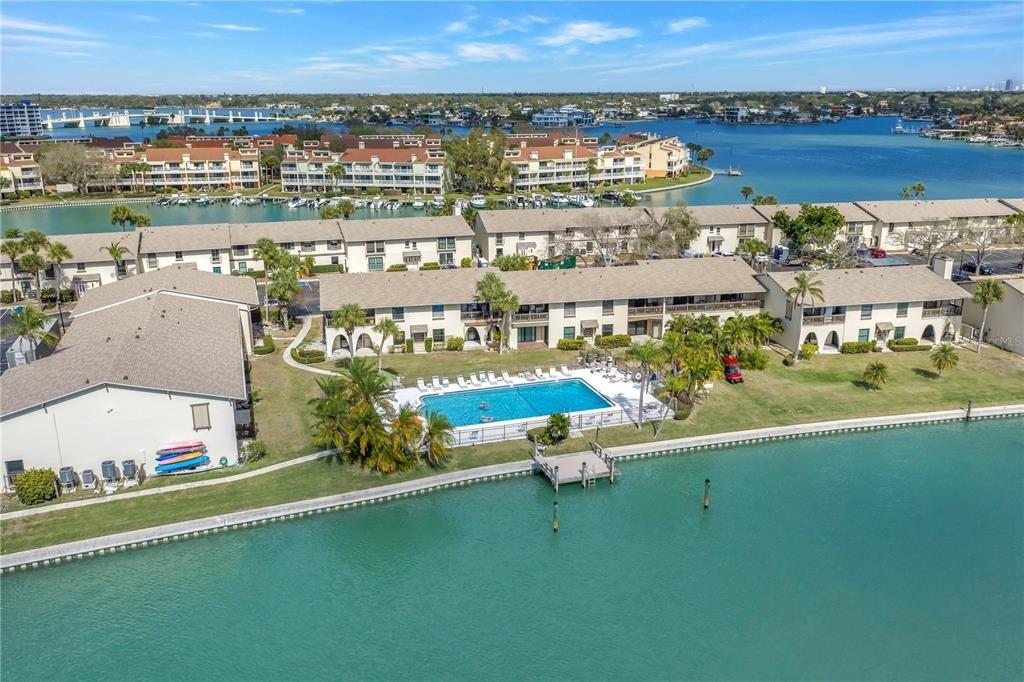 Plaza Seville Ct, Treasure Island, FL 33706