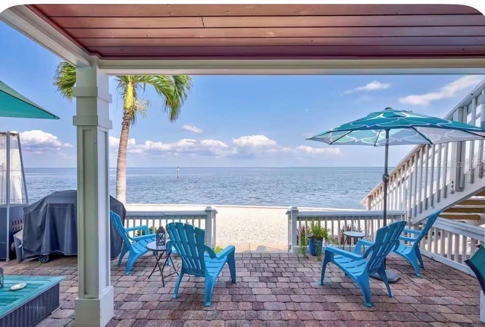 Coquina Key Dr Se, Saint Petersburg, FL 33705