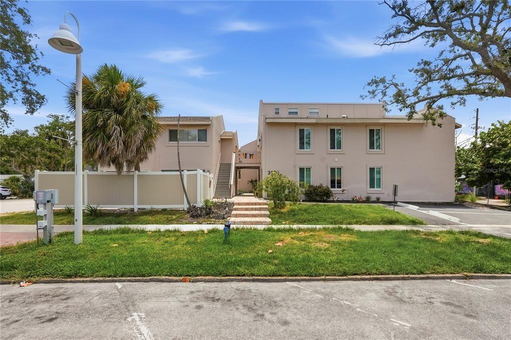 Beach Blvd S, Gulfport, FL 33707