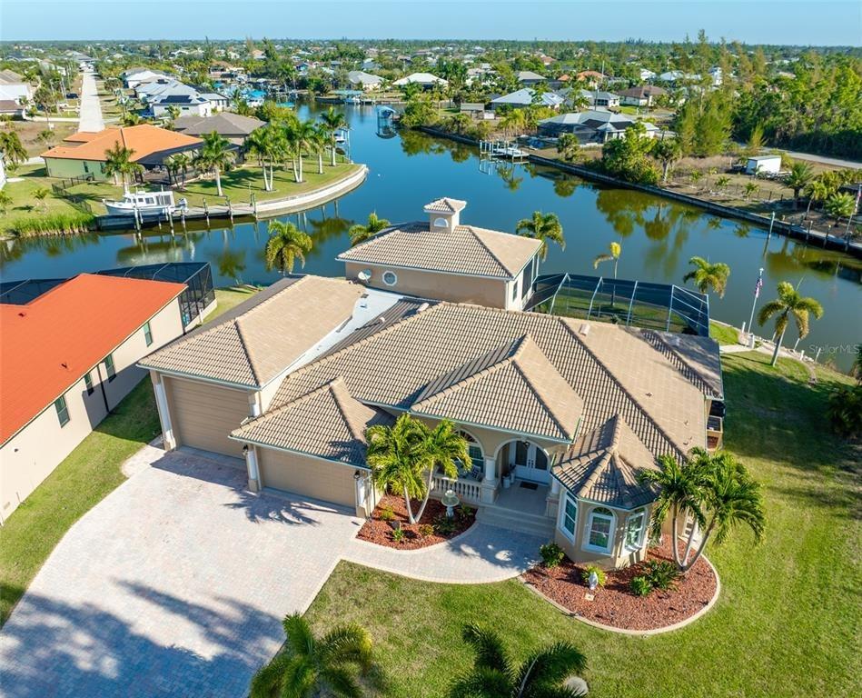 Poughkeepsie Cir, Port Charlotte, FL 33981