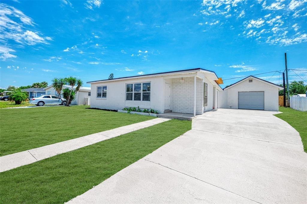 Marshall Ave, Port Charlotte, FL 33952
