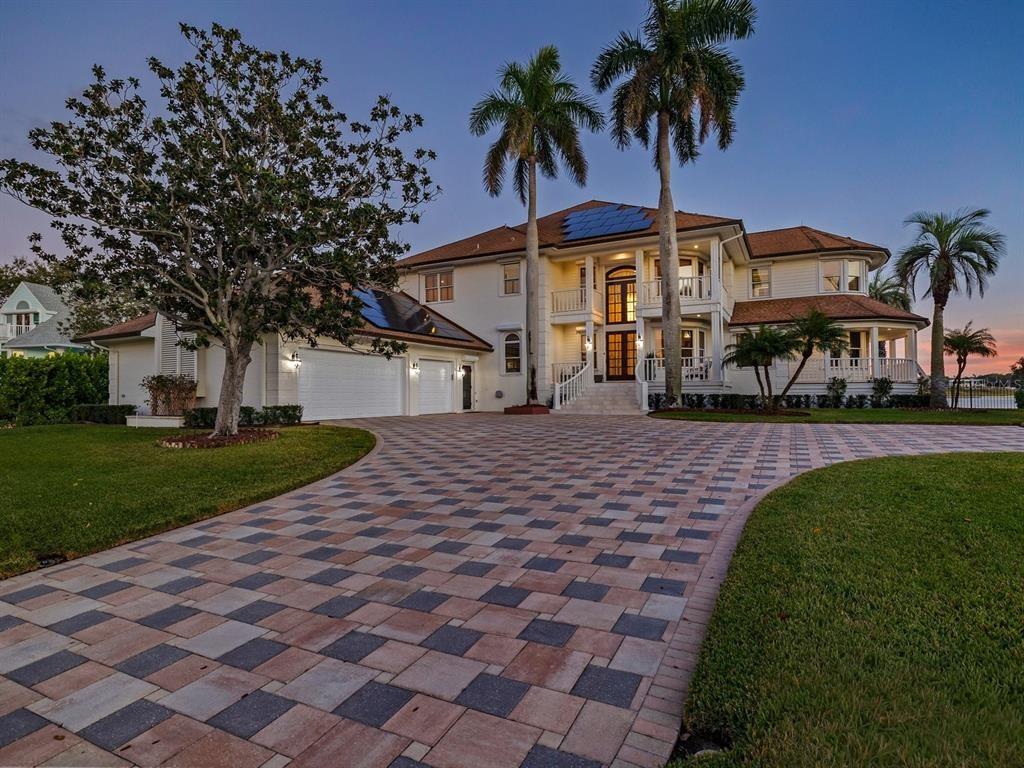 St Andrews Dr, Belleair, FL 33756