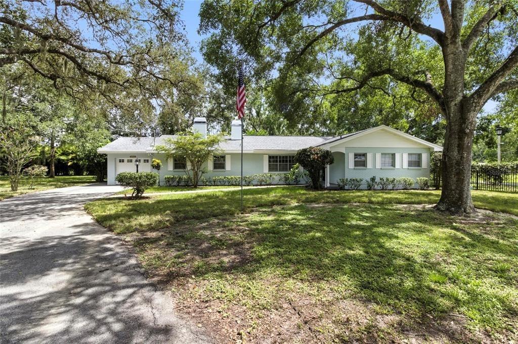 Lake Ellen Dr, Tampa, FL 33618