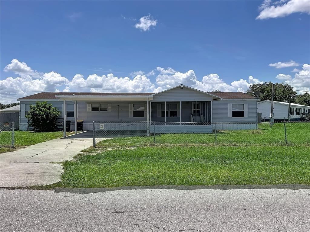 Meadow Ridge Ave, Mulberry, FL 33860