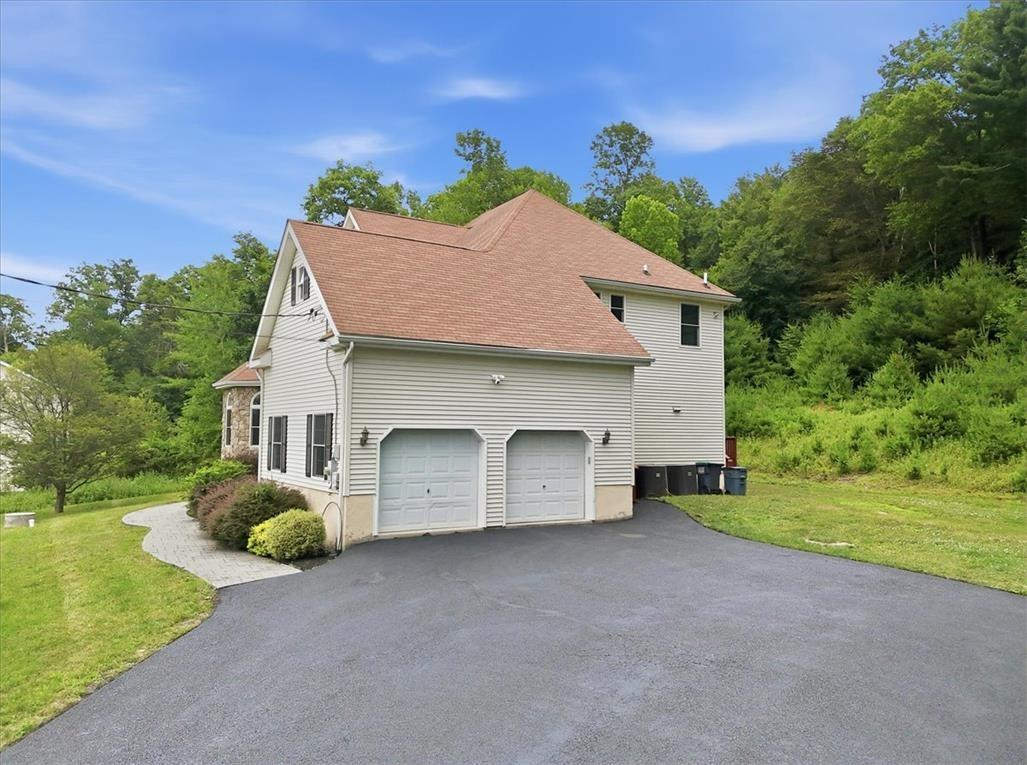 Cherry Valley Rd, Saylorsburg, PA 18353