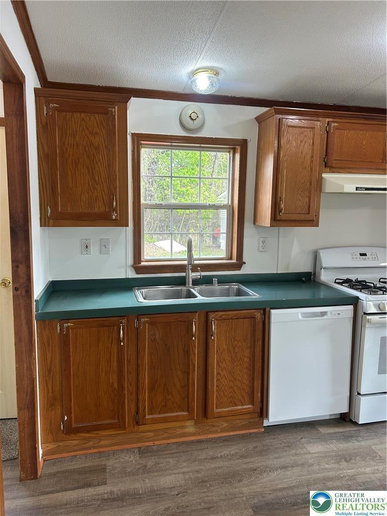Ahearn Dr, Mount Bethel, PA 18343