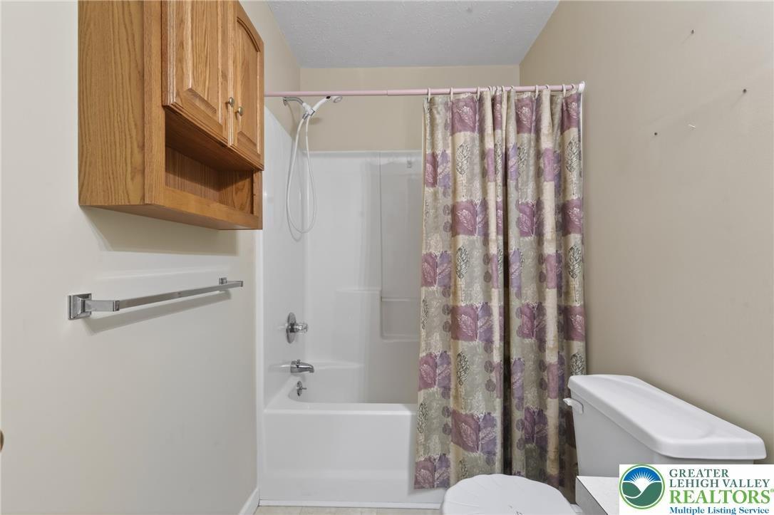 Trestle Ct, Pine Grove, PA 17963