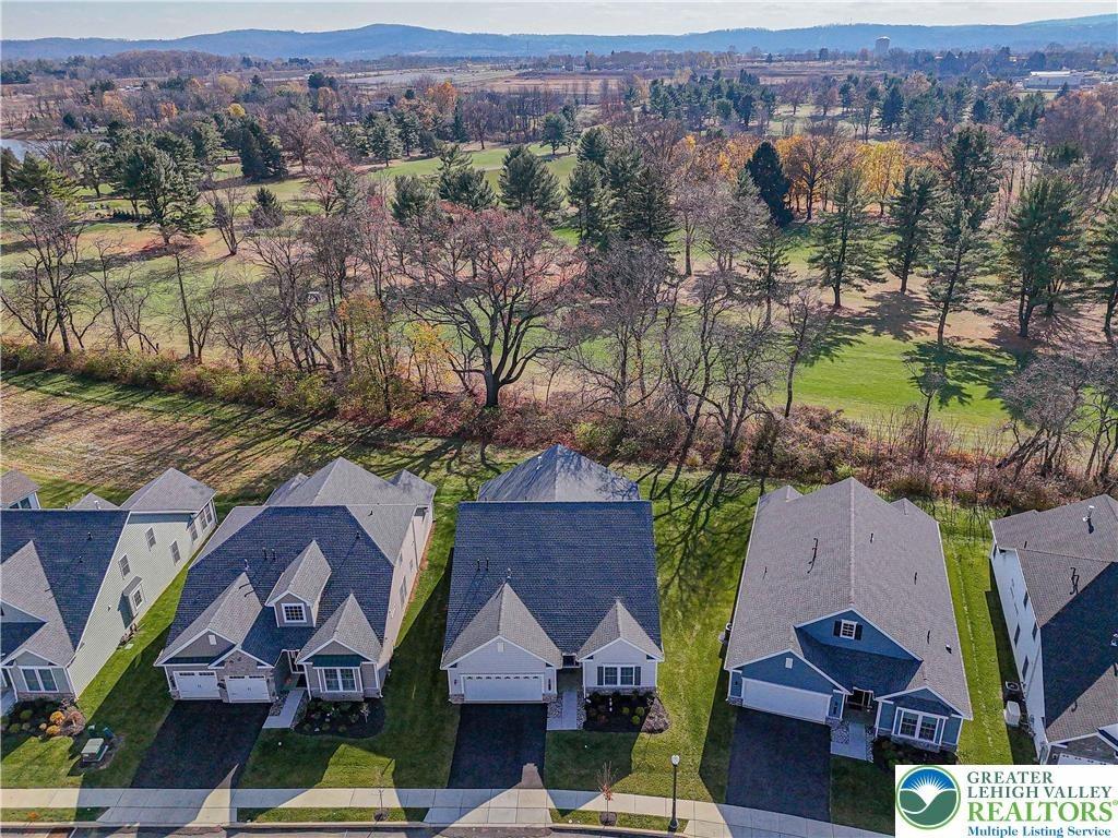 Victors Way, Easton, PA 18045