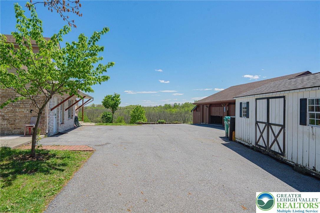 Windy Rd, Orefield, PA 18069