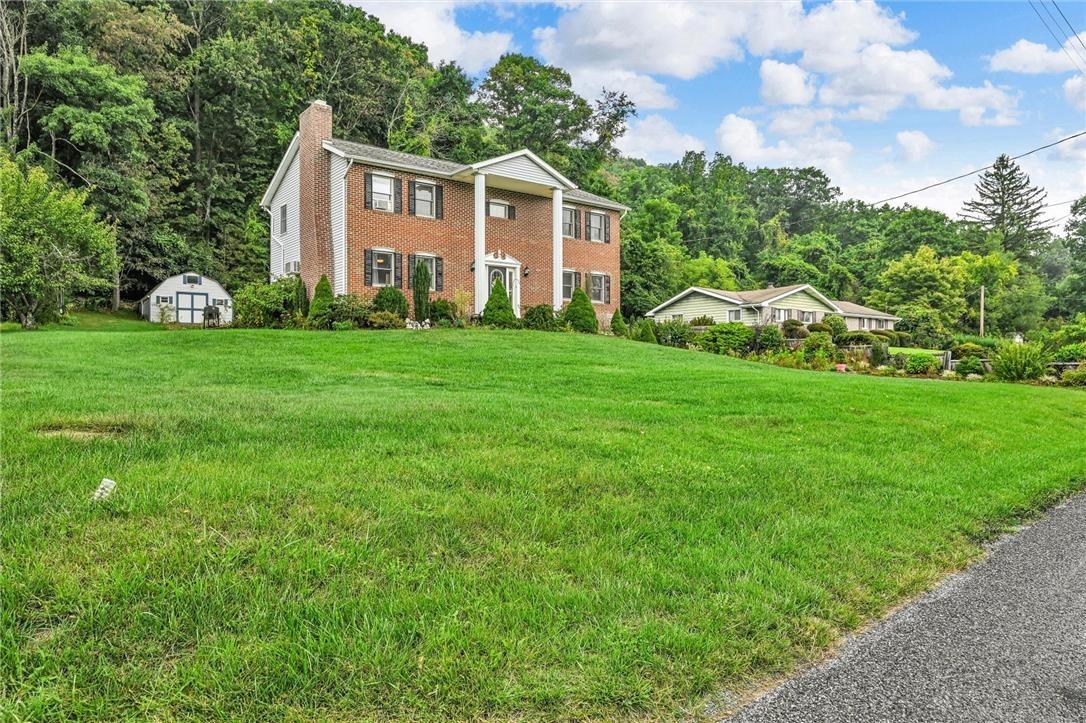 W White Bear Dr, Summit Hill, PA 18250