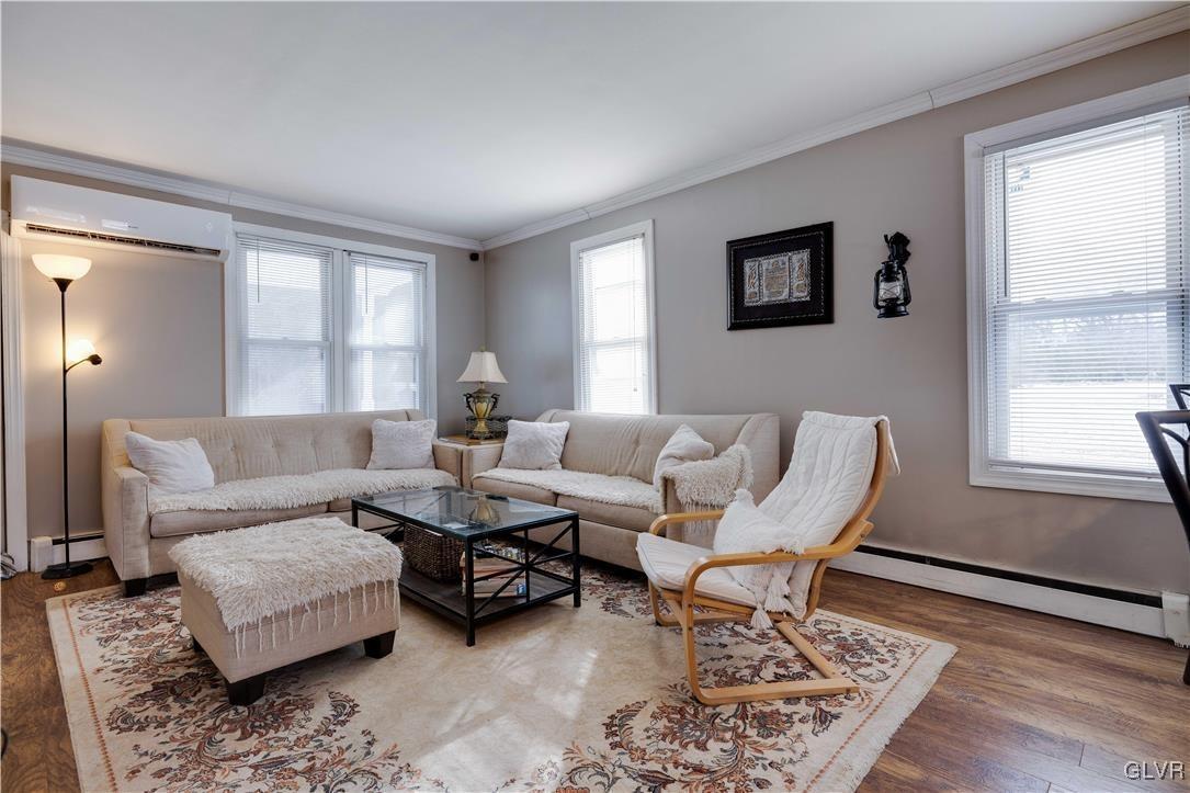 Carlton Rd, Mount Pocono, PA 18344
