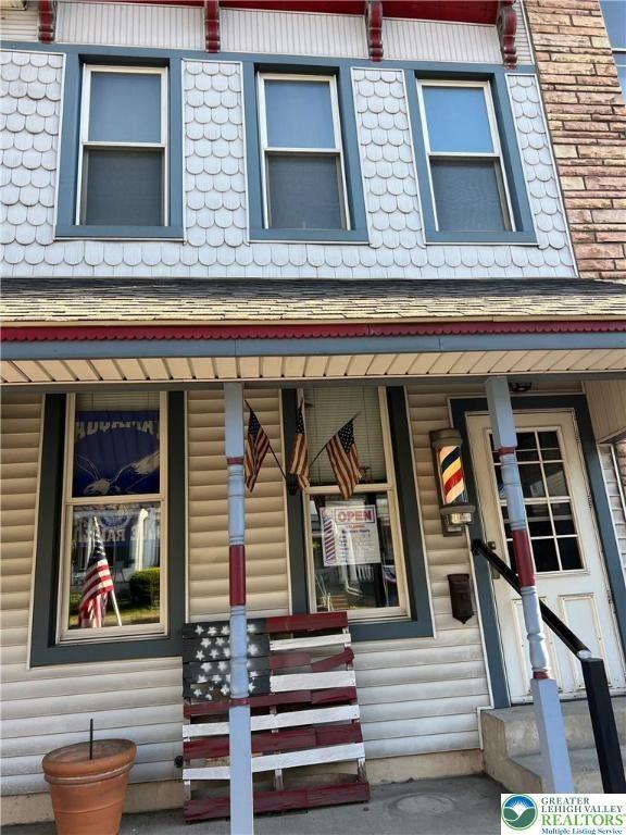 W Broad St, Tamaqua, PA 18252