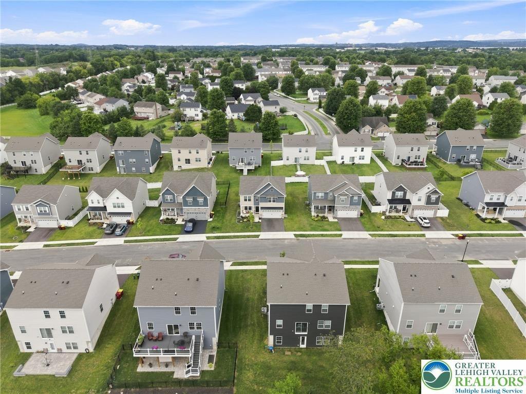 Knollwood Dr, Easton, PA 18040