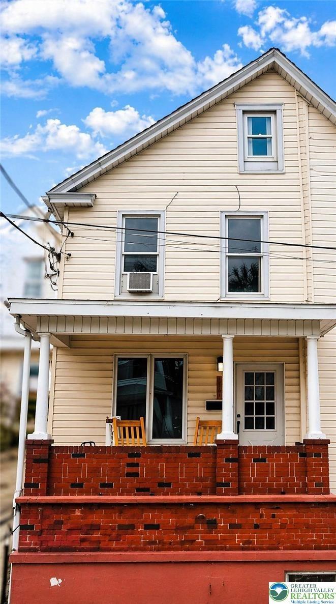 E Amidon St, Summit Hill, PA 18250
