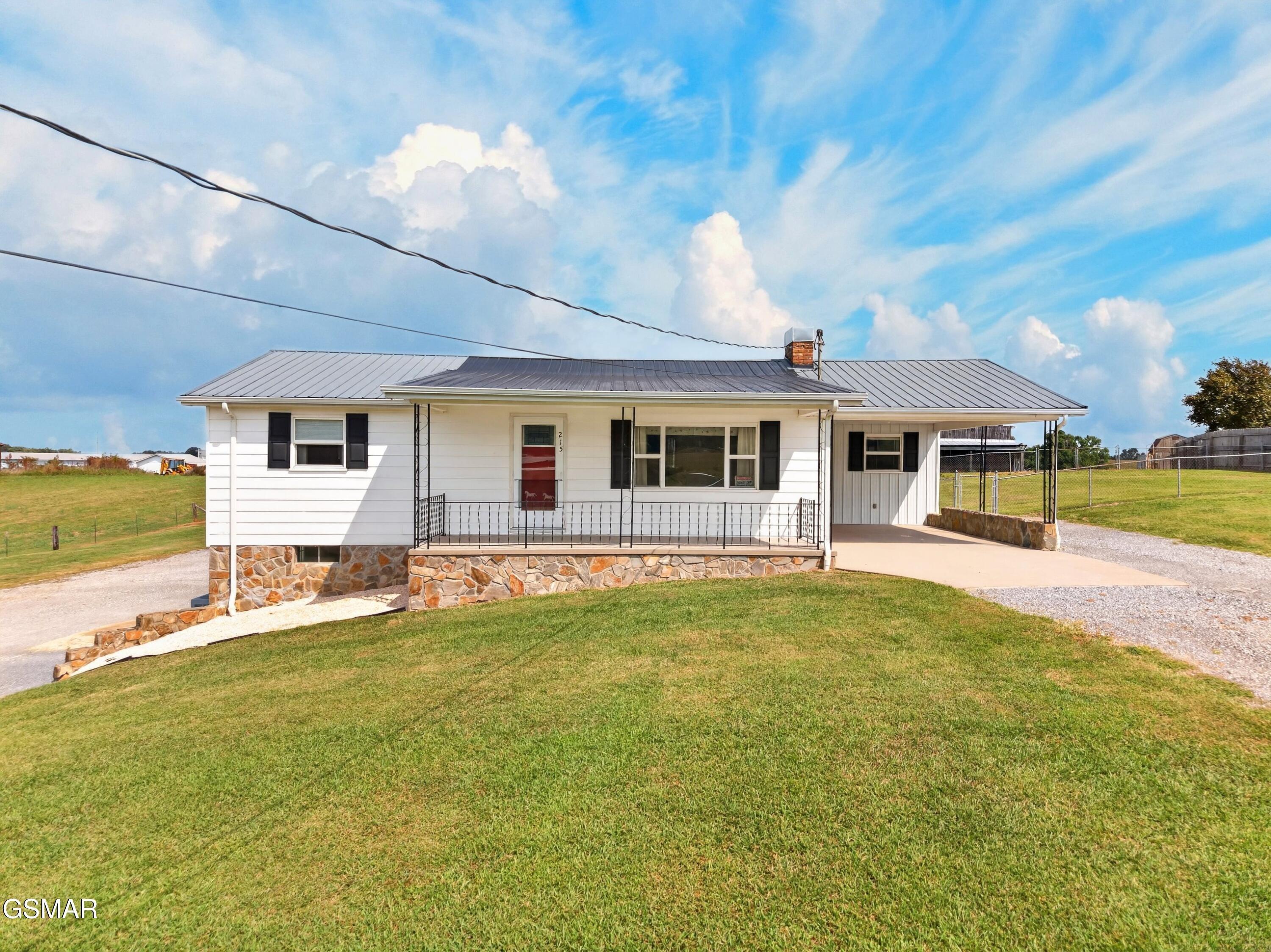 White Sands Rd, Greeneville, TN 37743