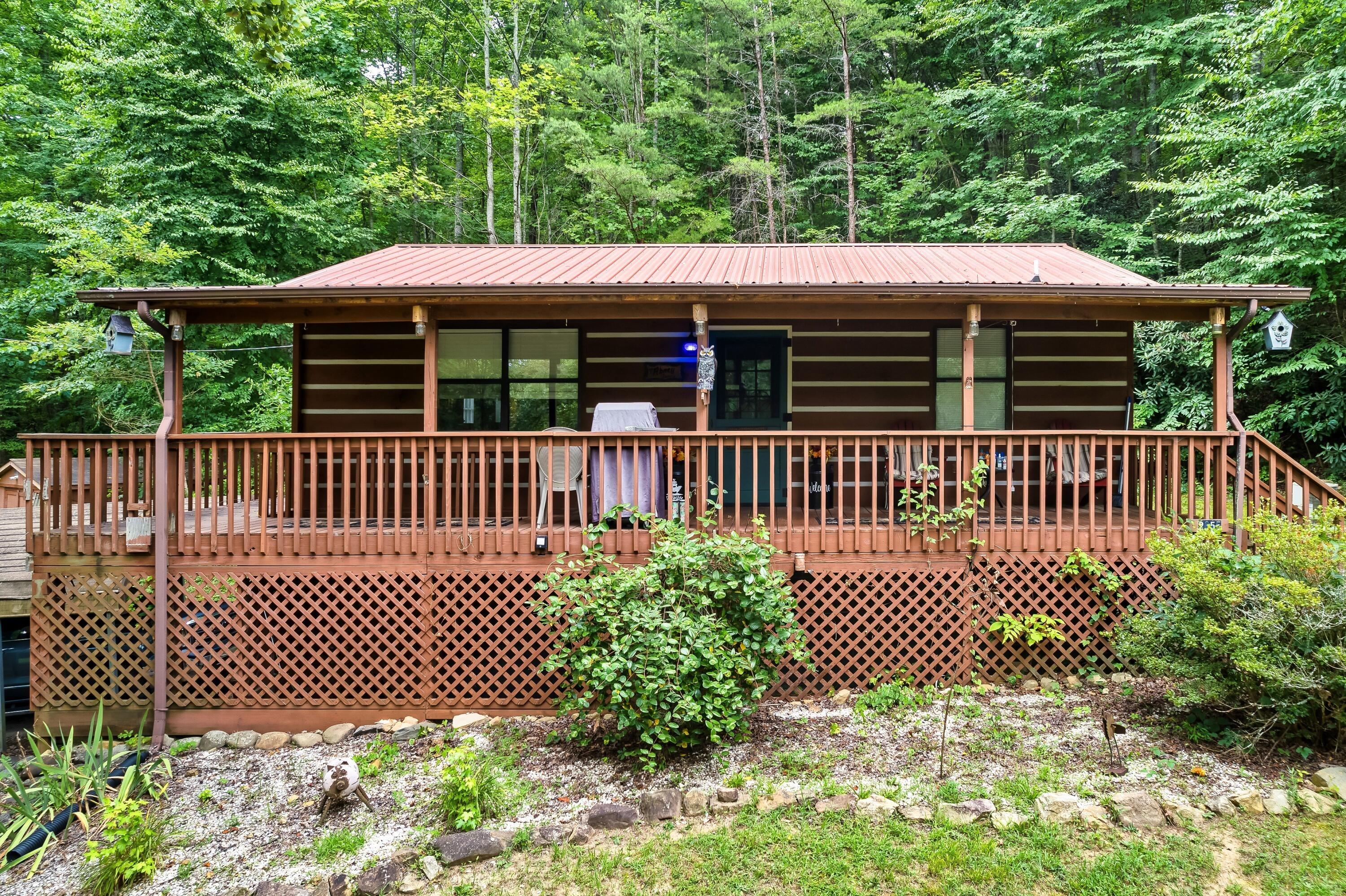 Craig Circle Way, Cosby, TN 37722
