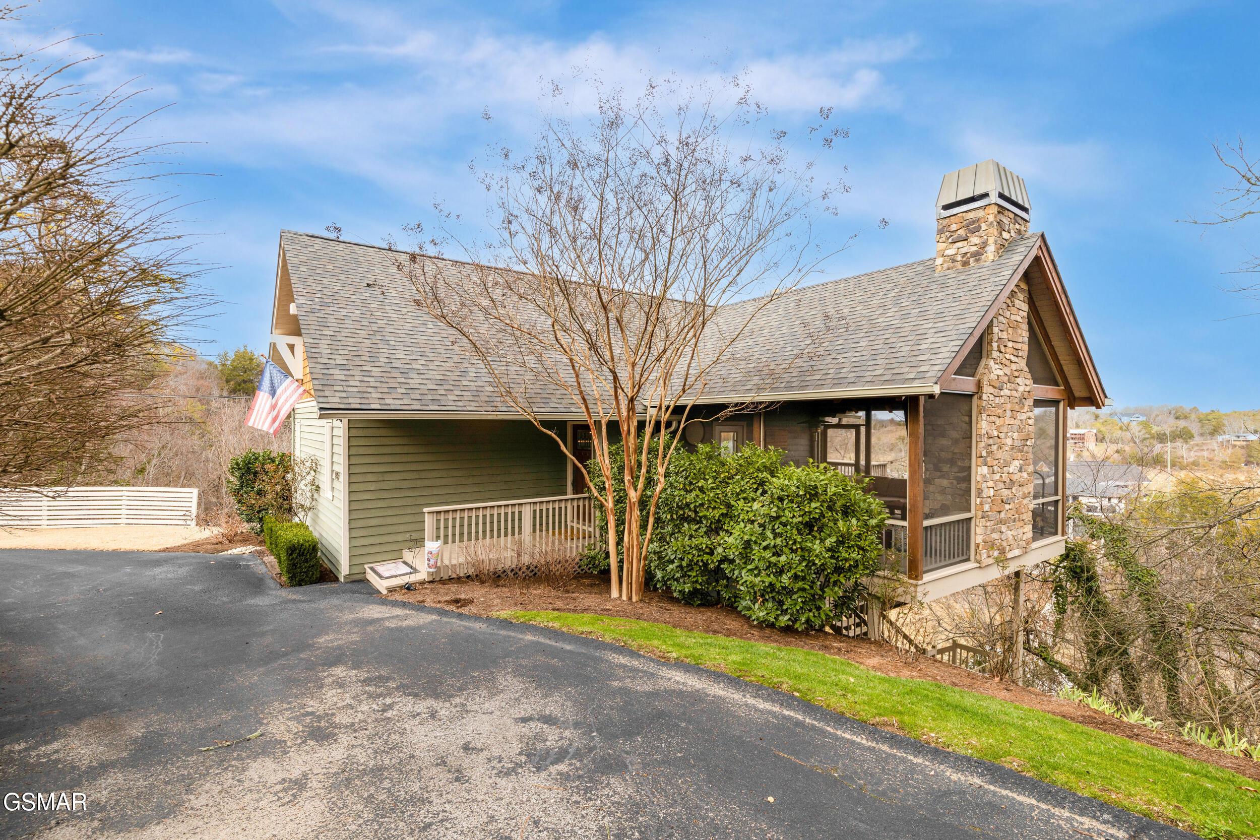 Mccroskey Ln, Sevierville, TN 37876