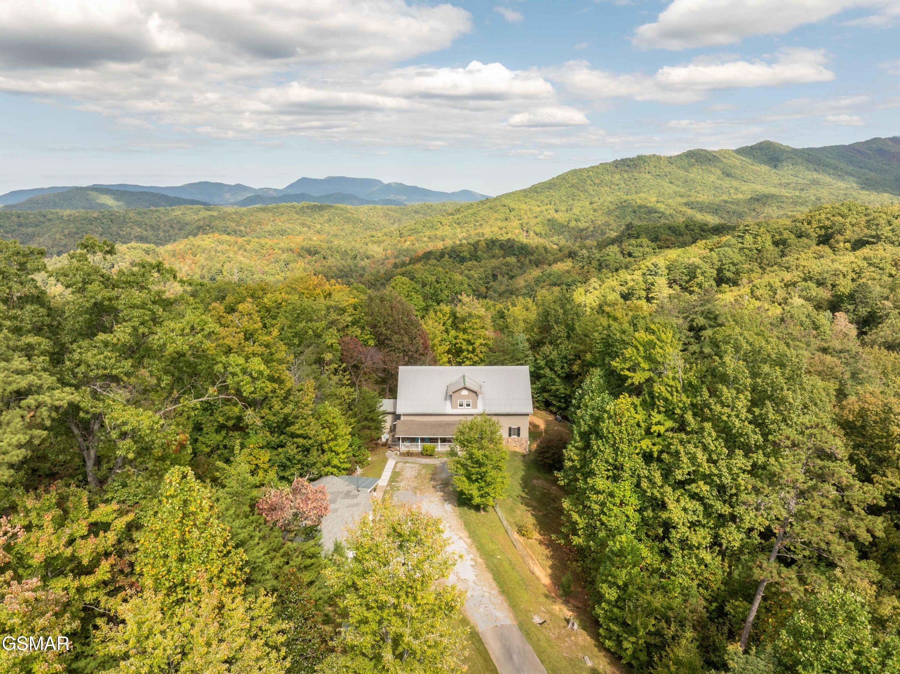 Fox Hunters Ln, Sevierville, TN 37876