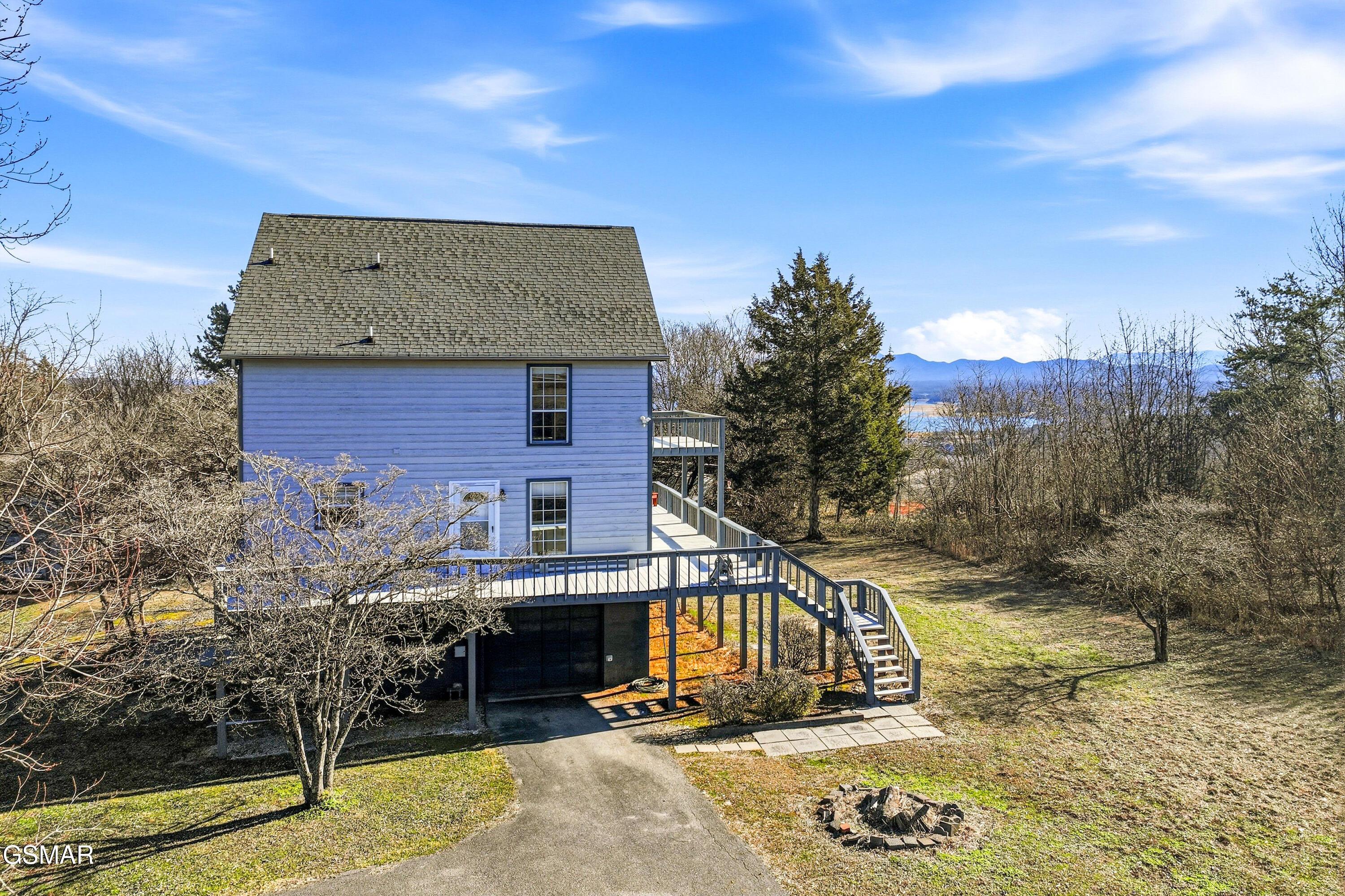 Burnett Dr, Kodak, TN 37764