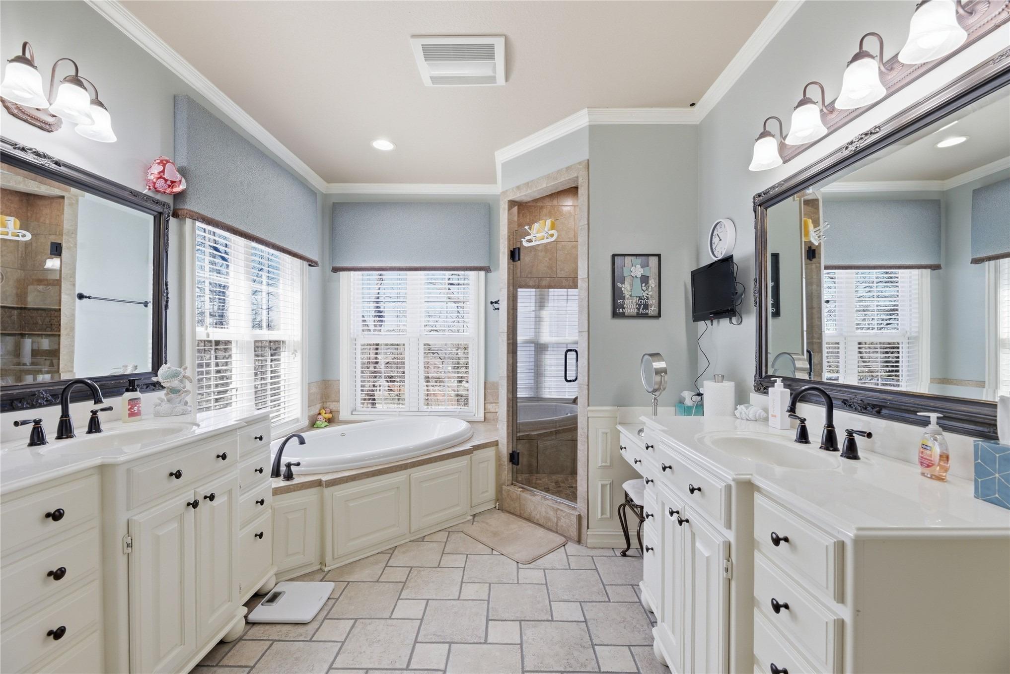 E 102nd Pl, Tulsa, OK 74137