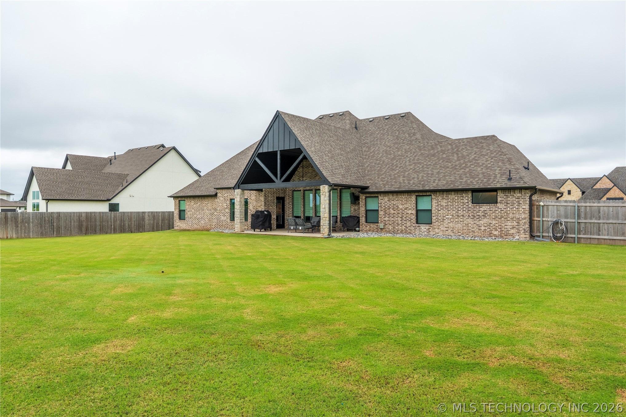 W 166th Pl S, Glenpool, OK 74033
