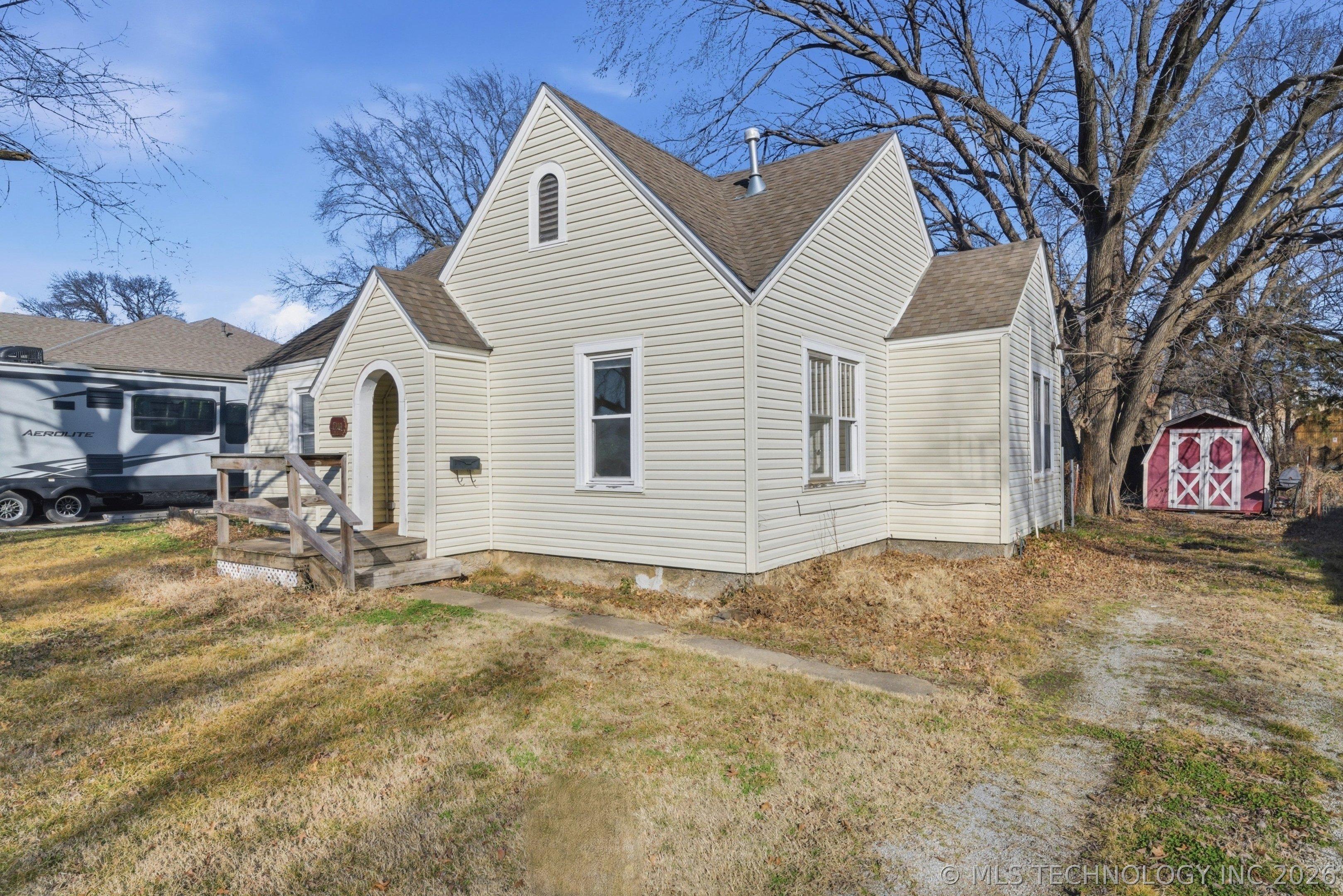 S Johnstone Ave, Bartlesville, OK 74003