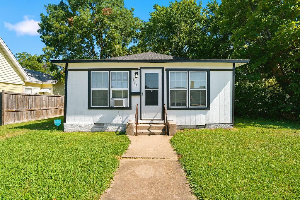 E 9th St, Ada, OK 74820