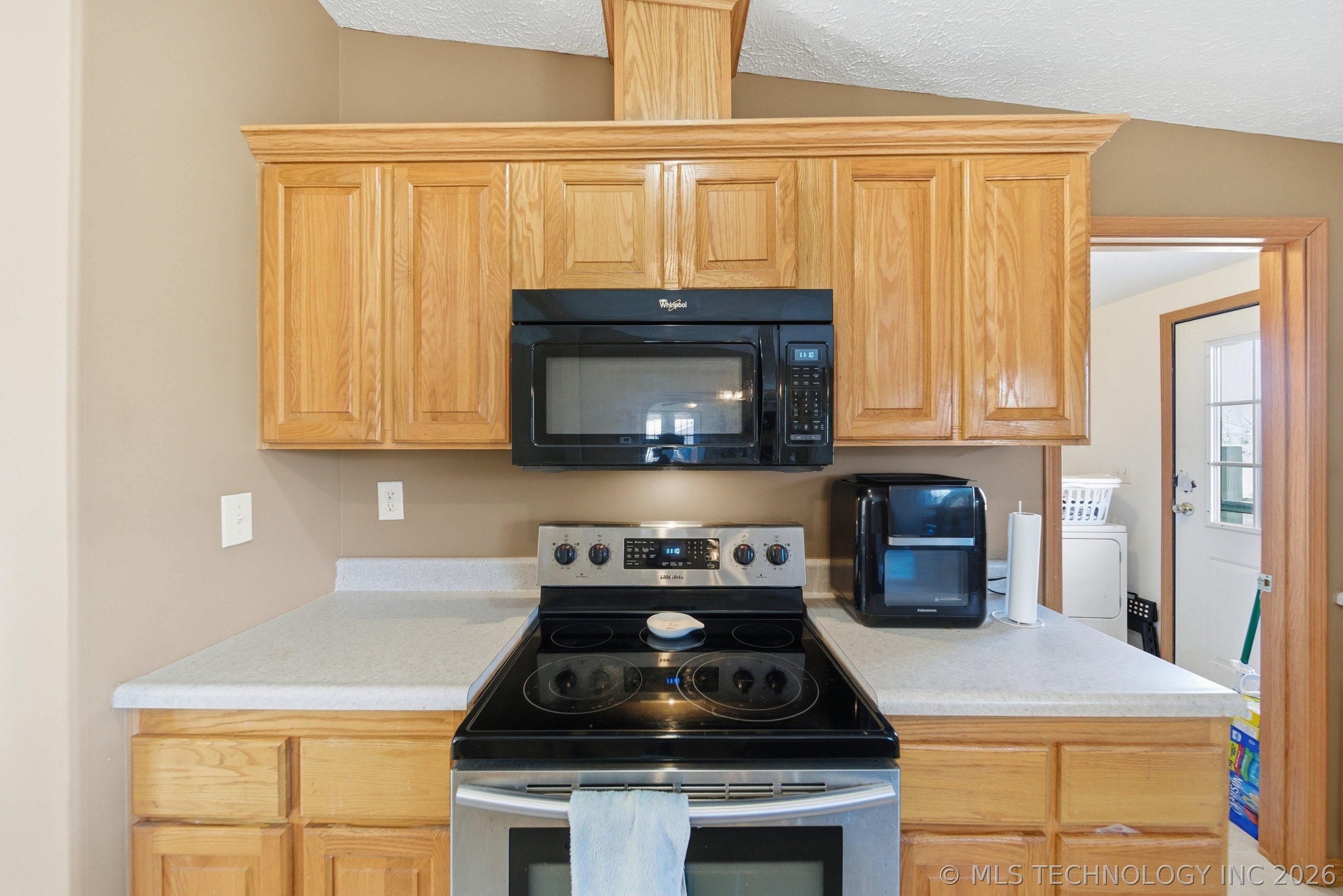 E Timber Trl, Claremore, OK 74019