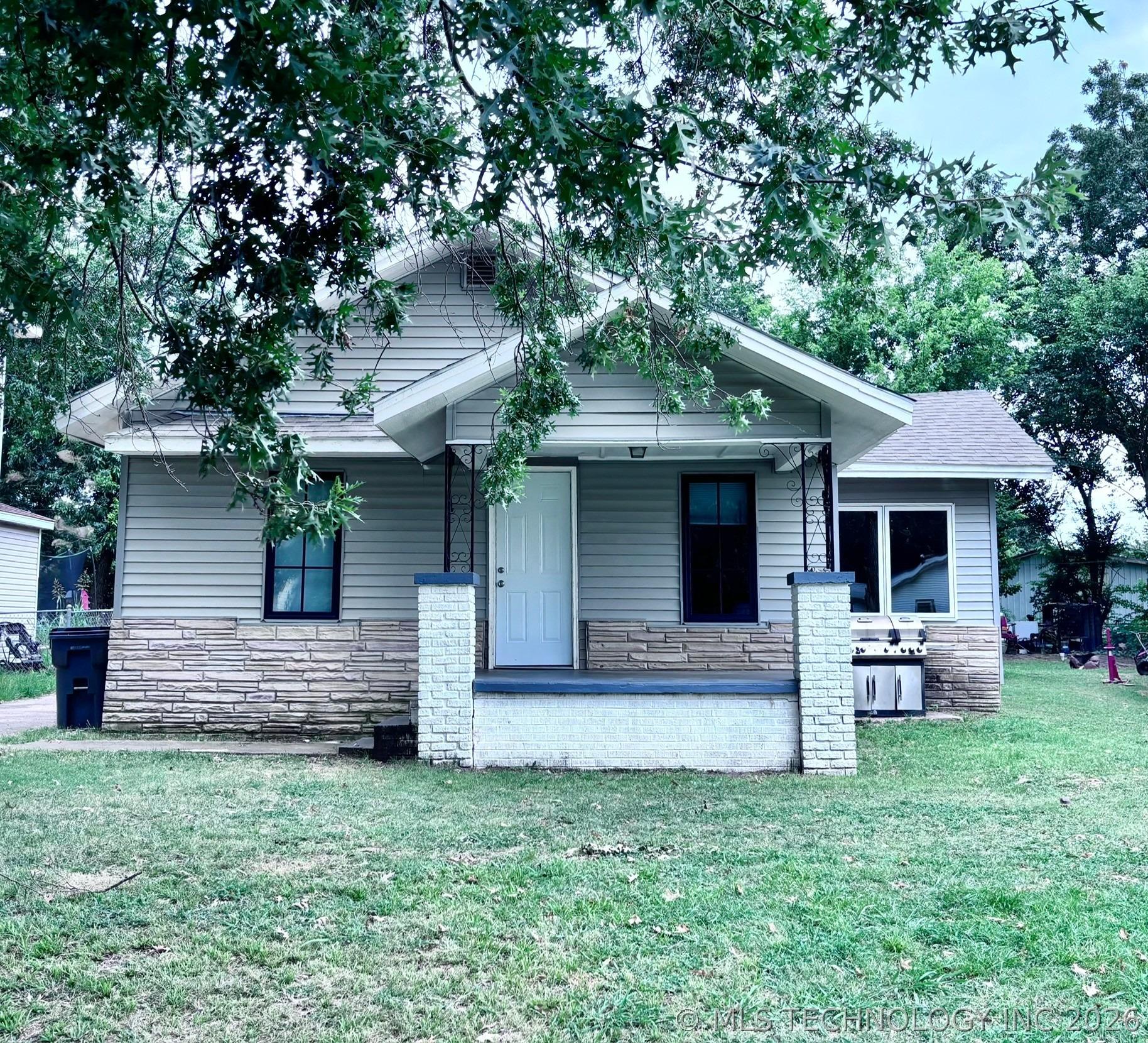 E 2nd St, Okmulgee, OK 74447